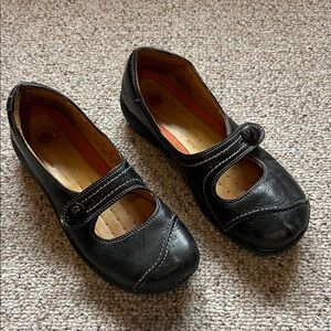 Clarks Black Leather Mary Jane Flats